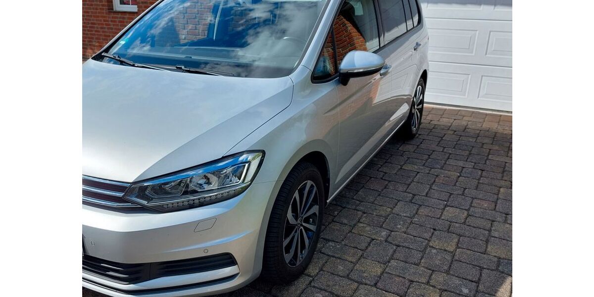 VW Touran 147.500 km 14.900 &euro; Hamm/Sieg 57577