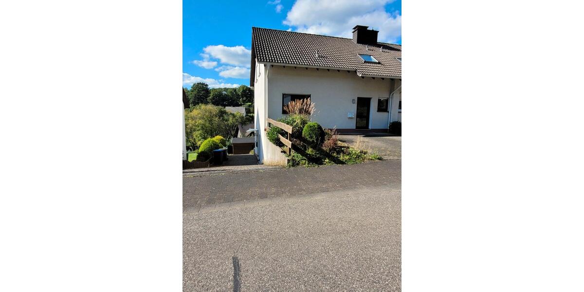 Doppelhaushälfte Siegen Kaan-Marienborn - 6 Zimmer, 147 m&sup2;, 495.000&euro; | Angebot:26496702