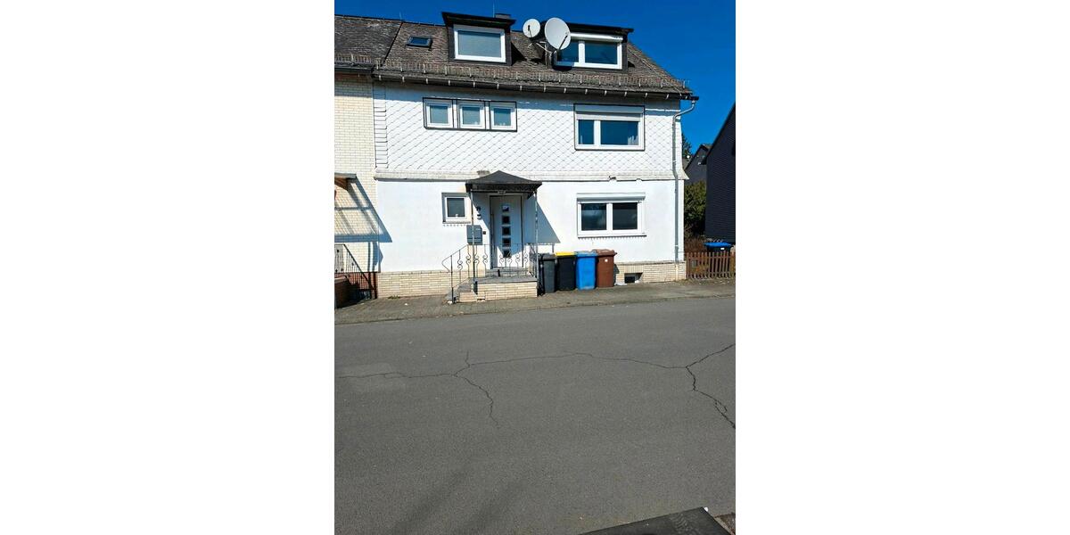 Einfamilienhaus Driedorf - 6 Zimmer, 140 m&sup2;, 1.250&euro; | Angebot:25947841