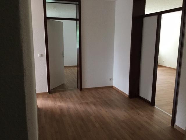 Etagenwohnung Siegen Dillnhütten - 3 Zimmer, 82 m&sup2;, 560&euro; | Angebot:26089494