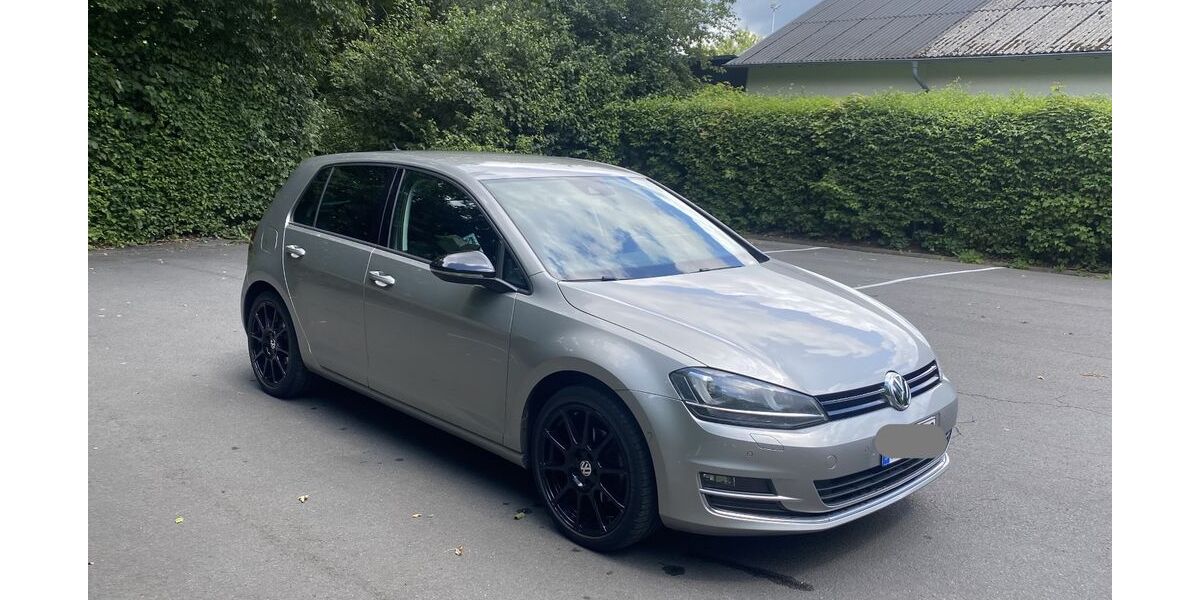 VW Golf 74.000 km 11.499 &euro; Hachenburg 57627