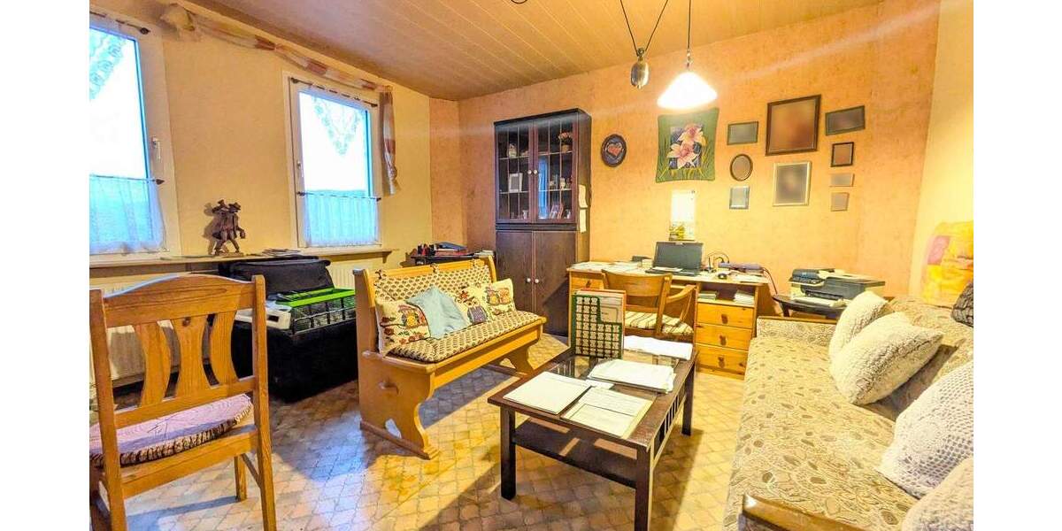 Mehrfamilienhaus, Wohnhaus Betzdorf - 9 Zimmer, 203 m&sup2;, 163.500&euro; | Angebot:25776381