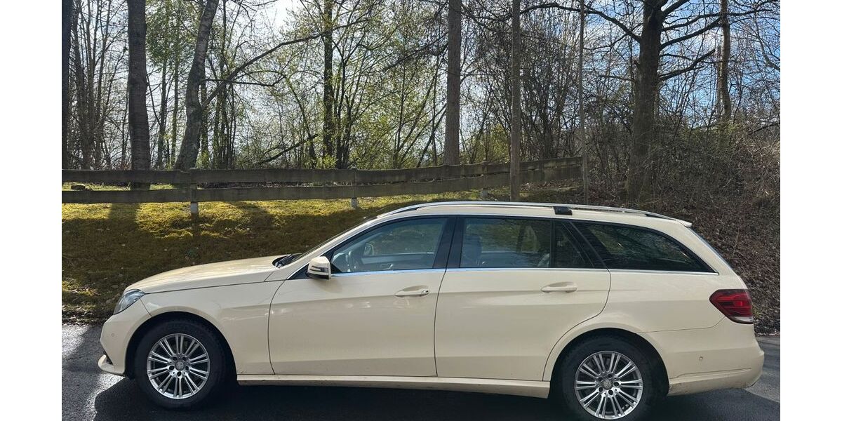 Mercedes-Benz E 200 518.000 km 3.990 &euro; Kreuztal 57223